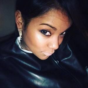 Meet your Posher, Robin